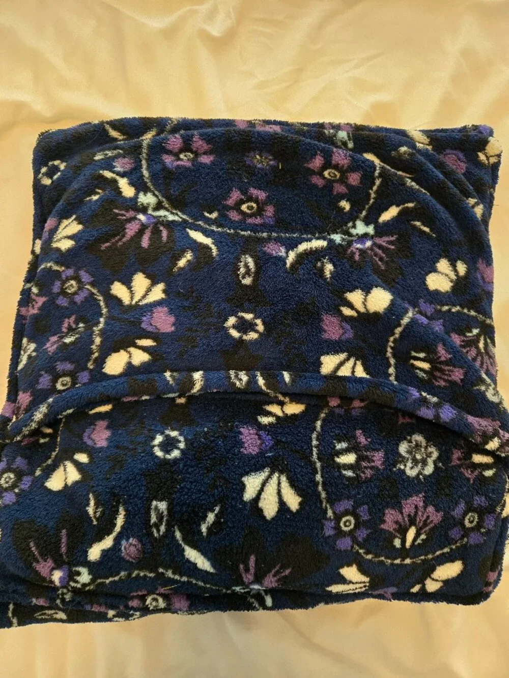 Vera Bradley travel fleece blanket Fleur Medallion
